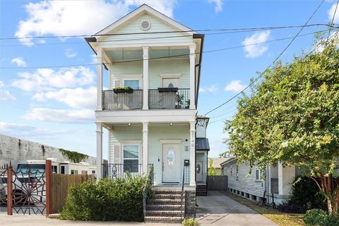 2740 42 CONTI Street New Orleans LA 70119