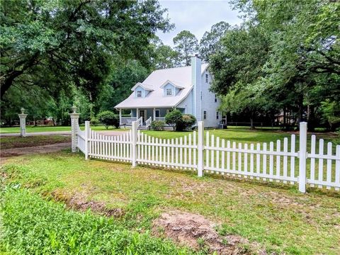 Photo of 109 IVY Drive, Covington, LA 70433 (MLS # 2559691)