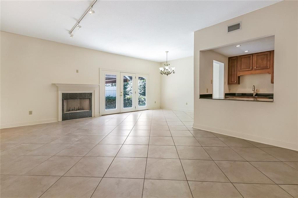 10 MARINERS COVE NORTH Cove