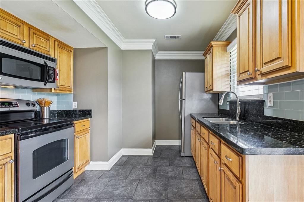776 MADEWOOD Drive