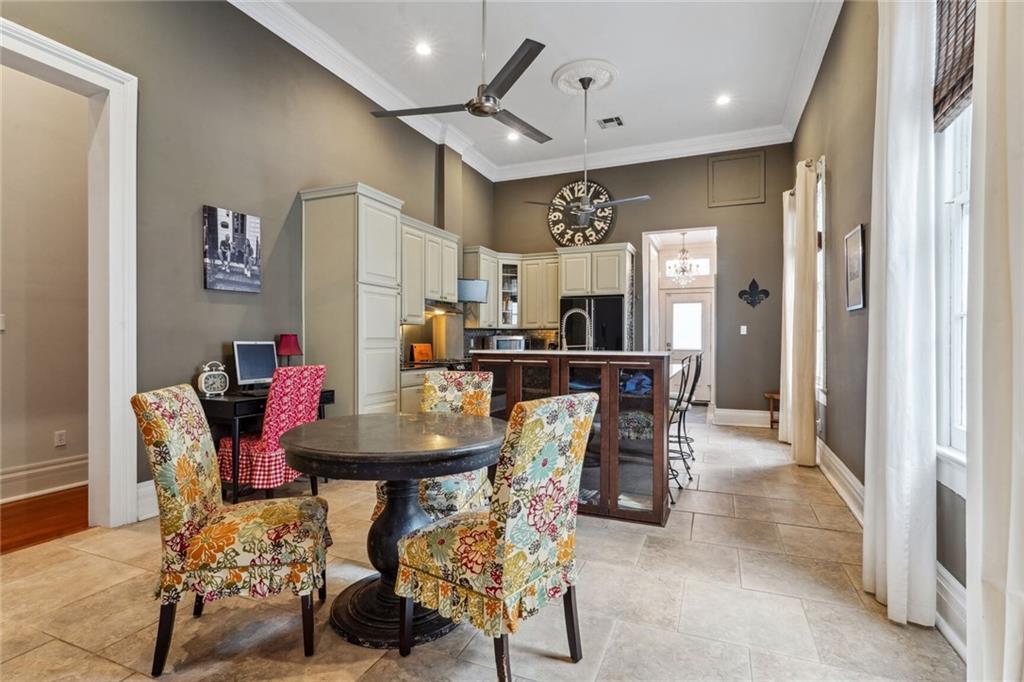 New Orleans, Louisiana 70118, United States, 5 Bedrooms Bedrooms, ,4 BathroomsBathrooms,Residential,Active,69208