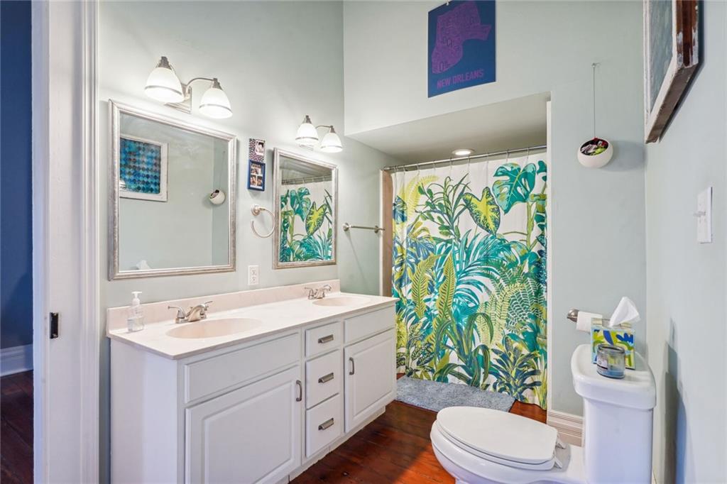 New Orleans, Louisiana 70118, United States, 5 Bedrooms Bedrooms, ,4 BathroomsBathrooms,Residential,Active,69208