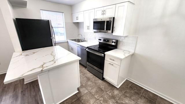 Metairie, Louisiana 70005, United States, 1 Bedroom Bedrooms, ,1 BathroomBathrooms,Residential,Active,27054