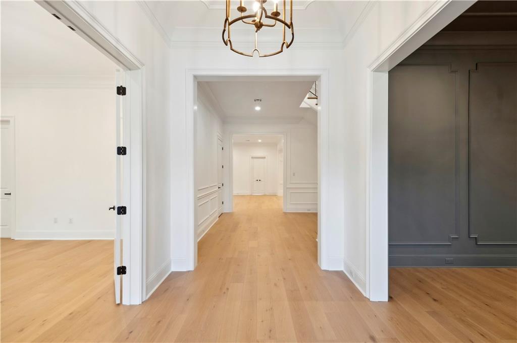 200 BELLAIRE Drive