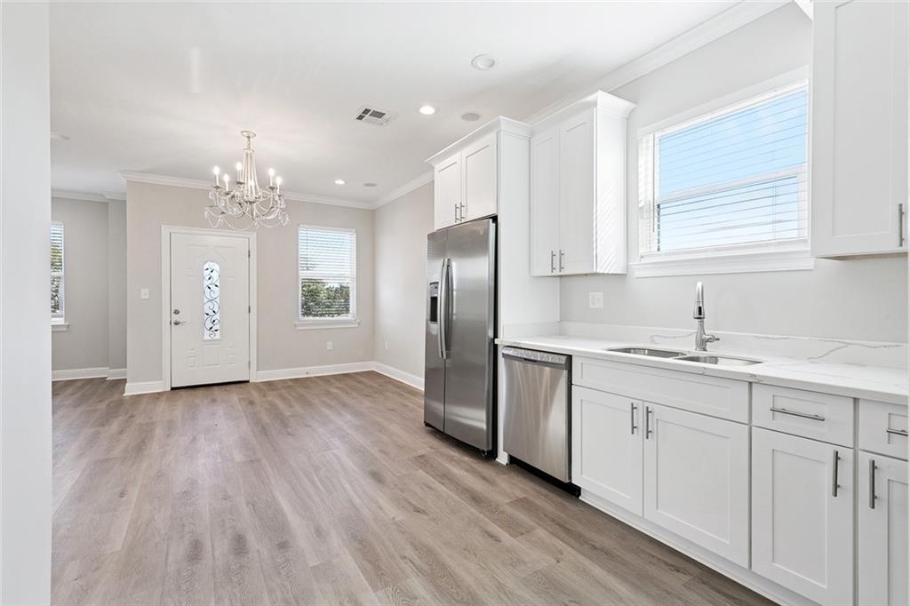 New Orleans, Louisiana 70112, United States, 3 Bedrooms Bedrooms, ,3 BathroomsBathrooms,Residential,Active,249908