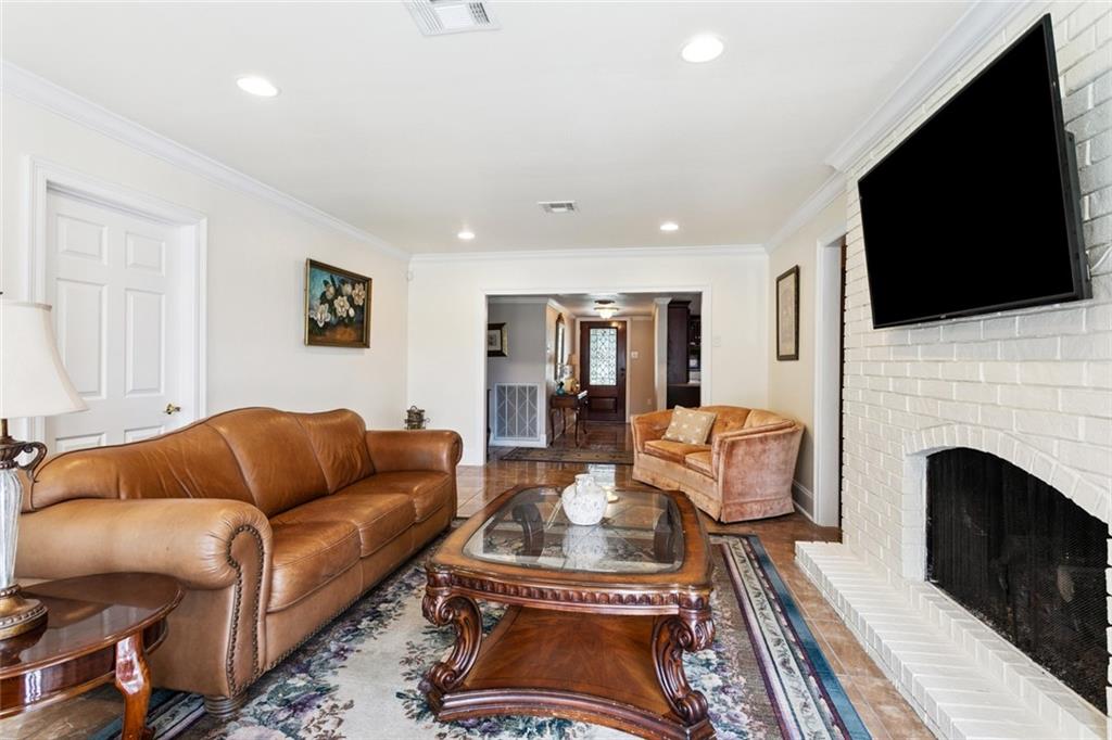 1408 AVENUE D Drive