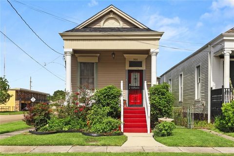 800 FRANKLIN Avenue Gretna LA 70053