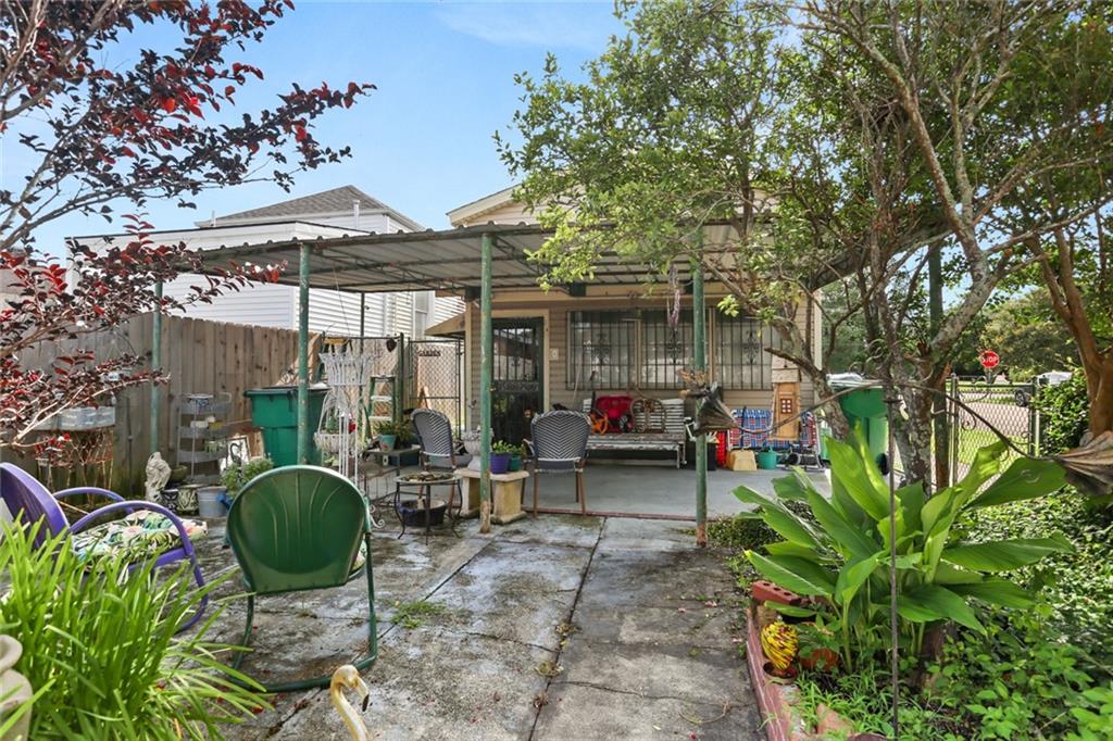 800 FRANKLIN Avenue
