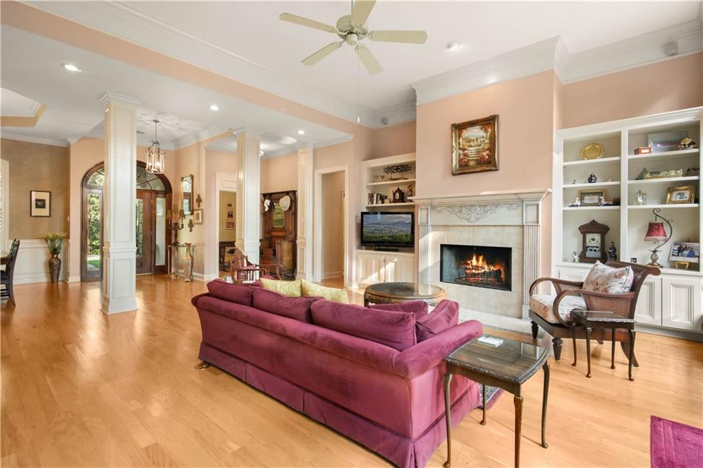532 NORMANDY Drive