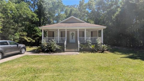 Photo of 1415 MARTIN LUTHER KING JR Drive, Slidell, LA 70458 (MLS # 2560049)