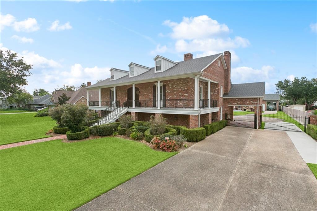 67 ELMWOOD Drive