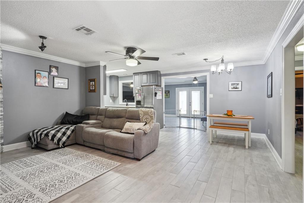 323 RIVER POINT Drive