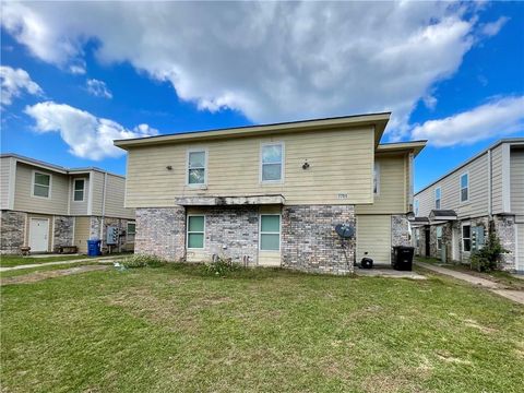 7751 S CORONET Court New Orleans LA 70126