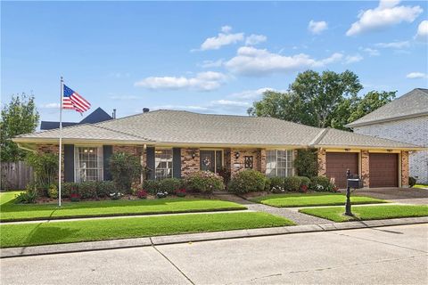Photo of 4117 LAKE TRAIL Drive, Kenner, LA 70065 (MLS # 2553589)