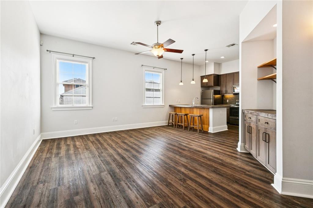 6204 S ROCHEBLAVE Street