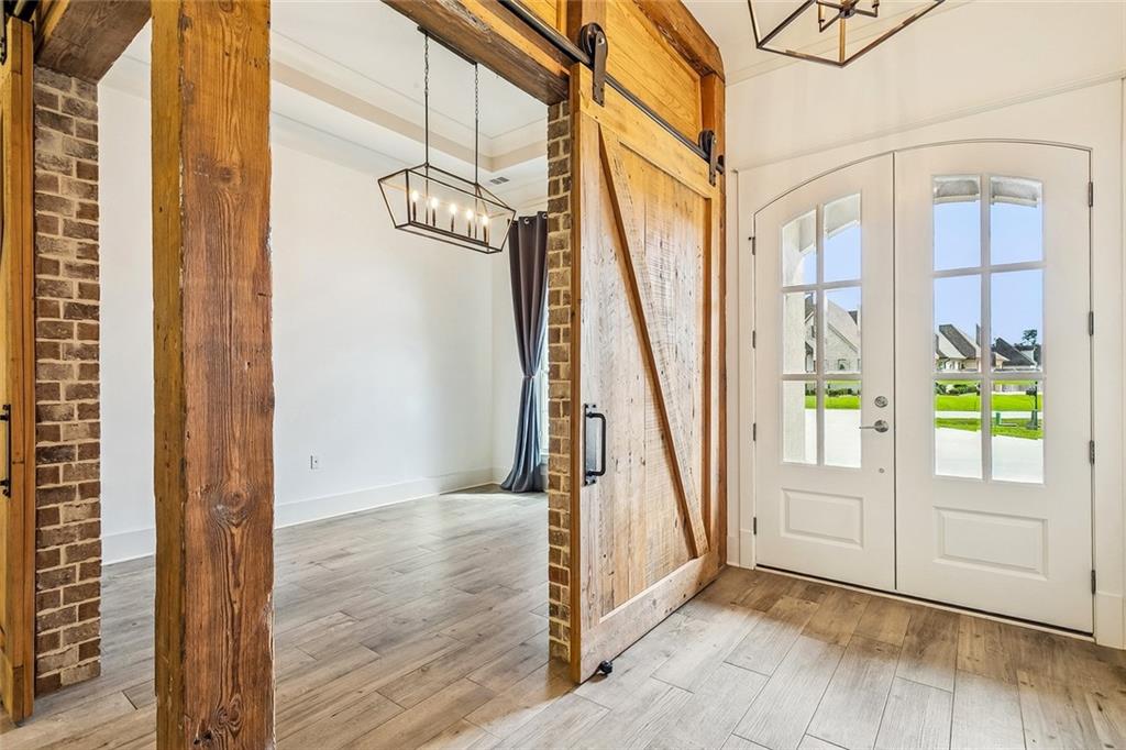 604 BLUE HERON Lane