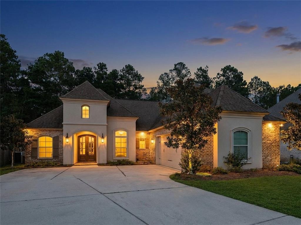 604 BLUE HERON Lane