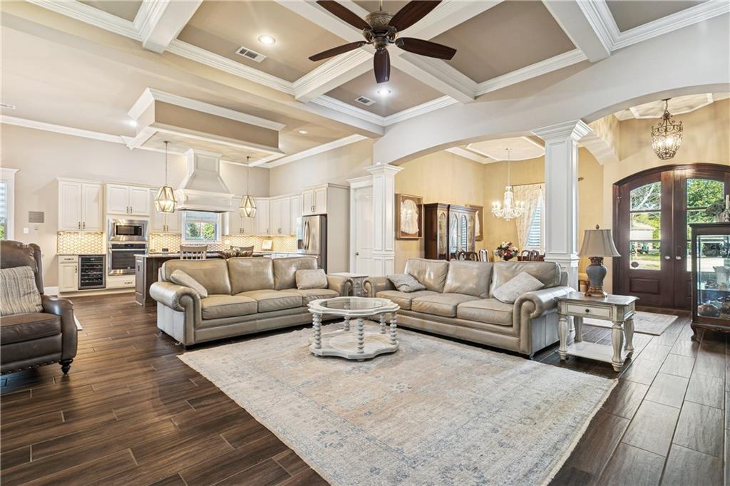 924 GREAT SOUTHERN Drive