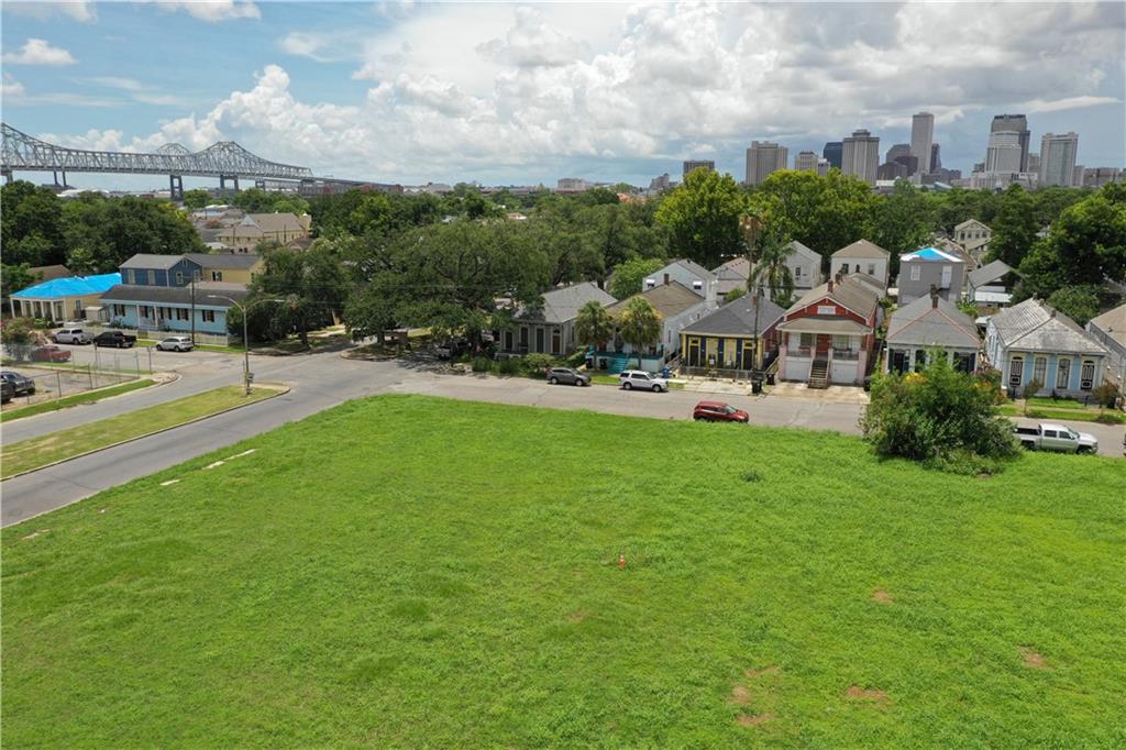 Photo 1 of 10 — 630 ATLANTIC Avenue, New Orleans, LA 70114