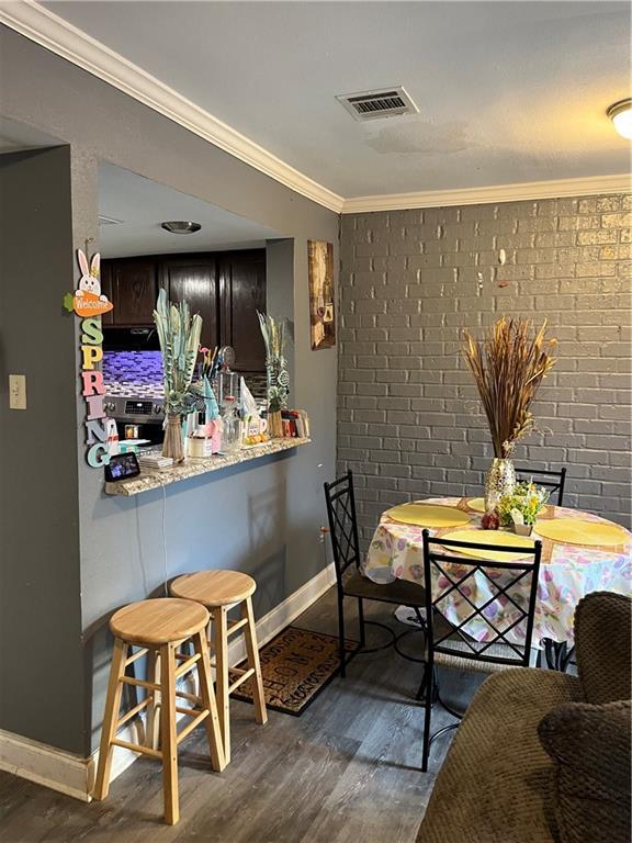 1204 CHIMNEY WOOD Lane