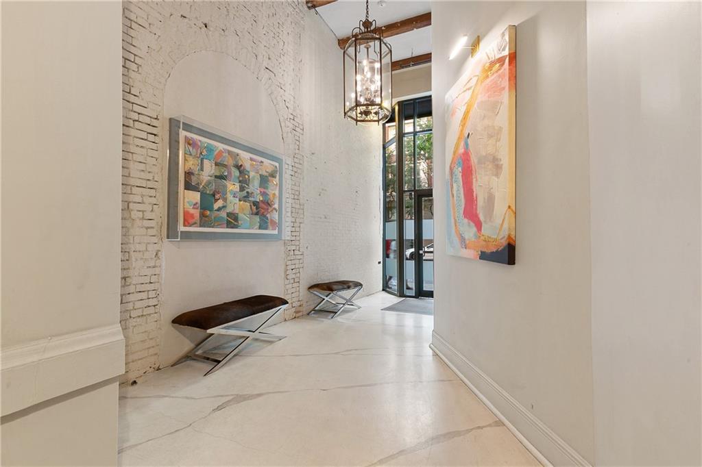 528 BARONNE Street 504