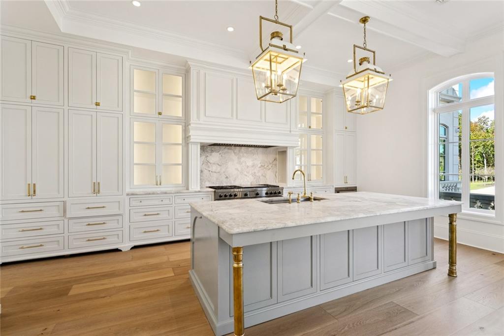 Mandeville, Louisiana 70471, United States, 10 Bedrooms Bedrooms, ,12 BathroomsBathrooms,Residential,Active,239375