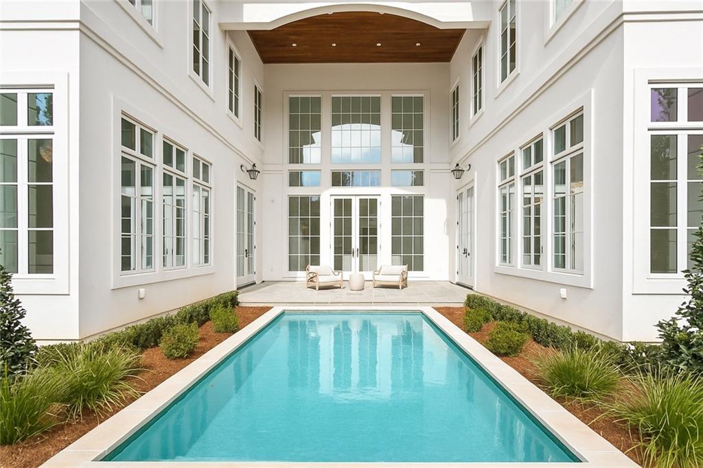 Mandeville, Louisiana 70471, United States, 10 Bedrooms Bedrooms, ,12 BathroomsBathrooms,Residential,Active,239375