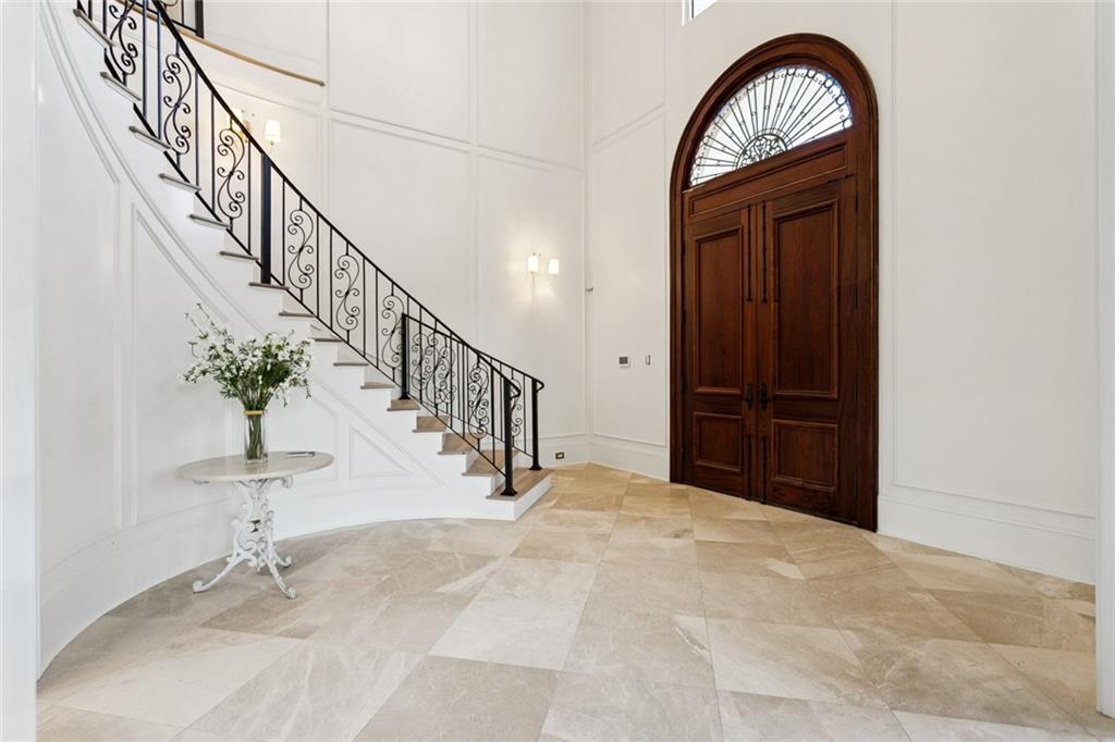 Mandeville, Louisiana 70471, United States, 10 Bedrooms Bedrooms, ,12 BathroomsBathrooms,Residential,Active,239375