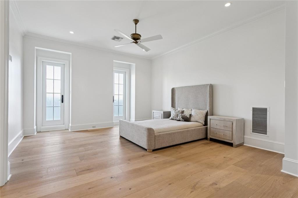 Mandeville, Louisiana 70471, United States, 10 Bedrooms Bedrooms, ,12 BathroomsBathrooms,Residential,Active,239375