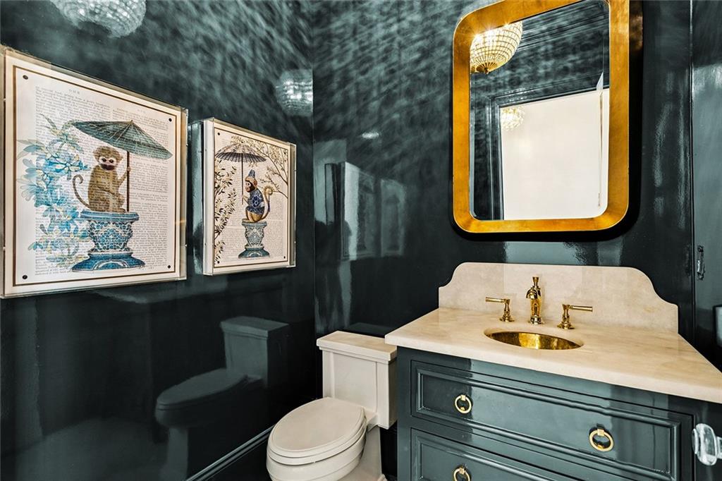 Mandeville, Louisiana 70471, United States, 10 Bedrooms Bedrooms, ,12 BathroomsBathrooms,Residential,Active,239375