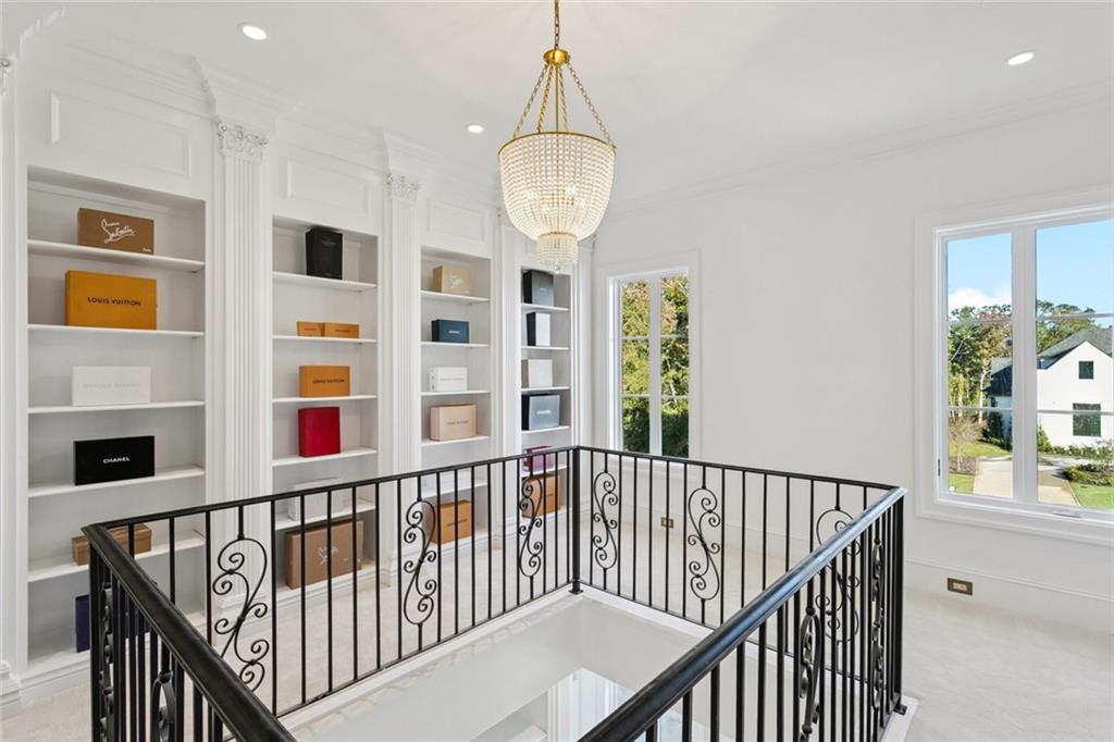 Mandeville, Louisiana 70471, United States, 10 Bedrooms Bedrooms, ,12 BathroomsBathrooms,Residential,Active,239375