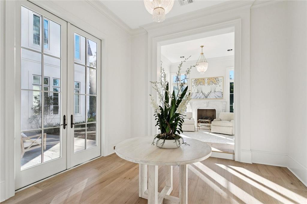 Mandeville, Louisiana 70471, United States, 10 Bedrooms Bedrooms, ,12 BathroomsBathrooms,Residential,Active,239375