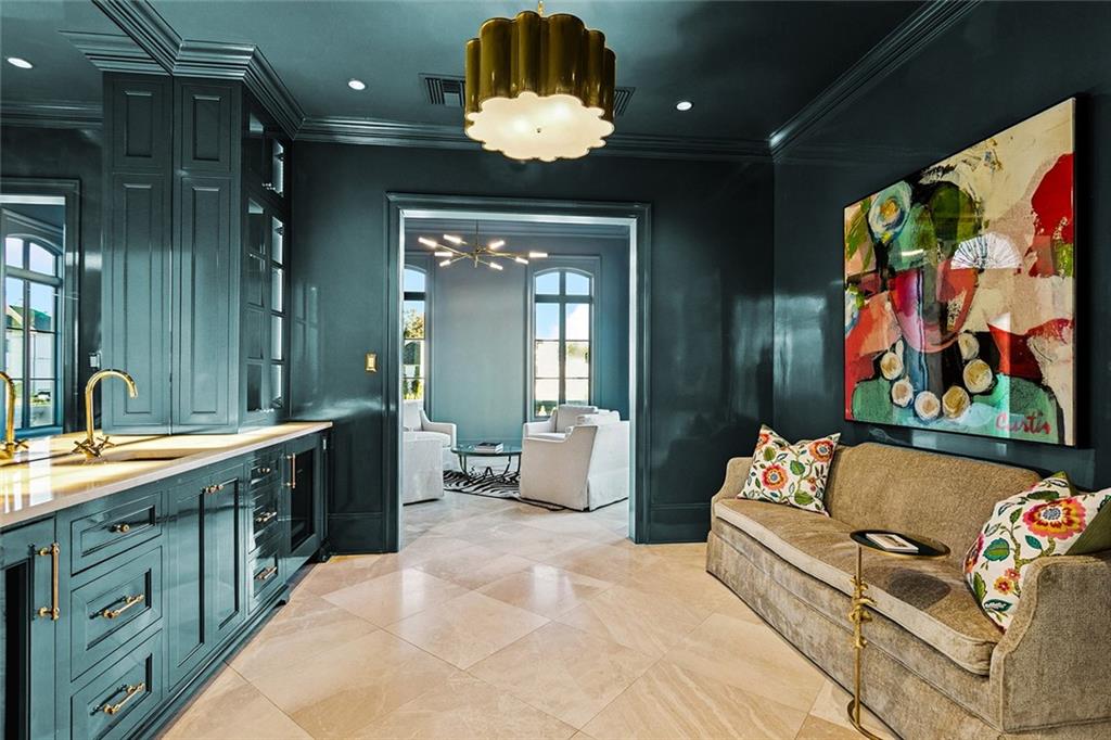 Mandeville, Louisiana 70471, United States, 10 Bedrooms Bedrooms, ,12 BathroomsBathrooms,Residential,Active,239375