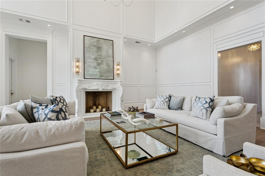 Mandeville, Louisiana 70471, United States, 10 Bedrooms Bedrooms, ,12 BathroomsBathrooms,Residential,Active,239375