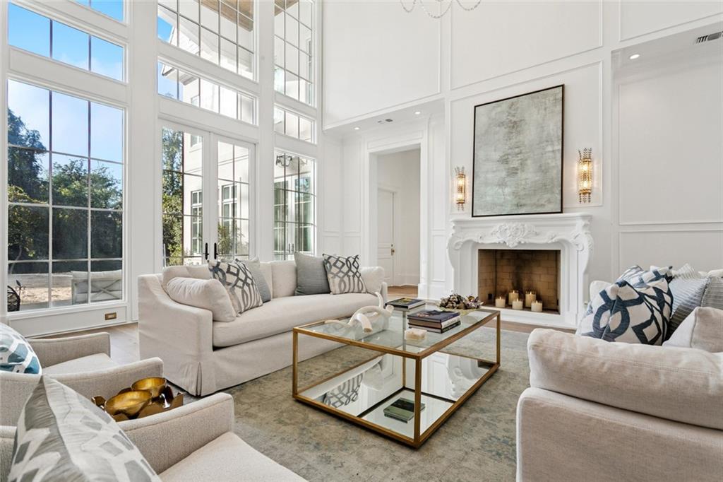 Mandeville, Louisiana 70471, United States, 10 Bedrooms Bedrooms, ,12 BathroomsBathrooms,Residential,Active,239375