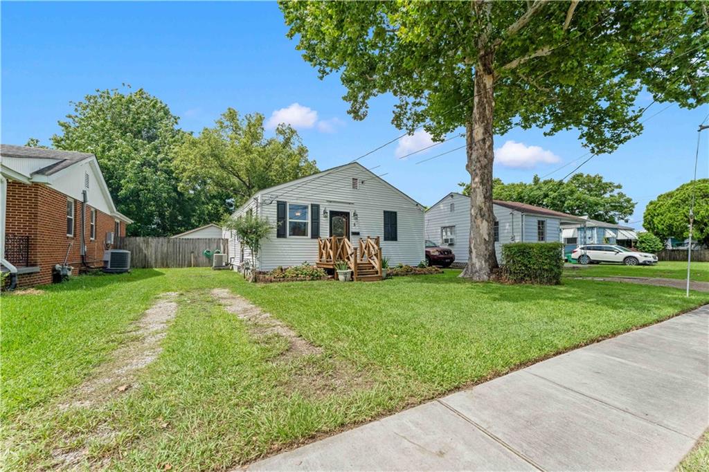5 MADELON Place