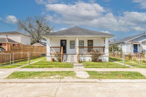 142 RENCOPAS Court Jefferson LA 70121
