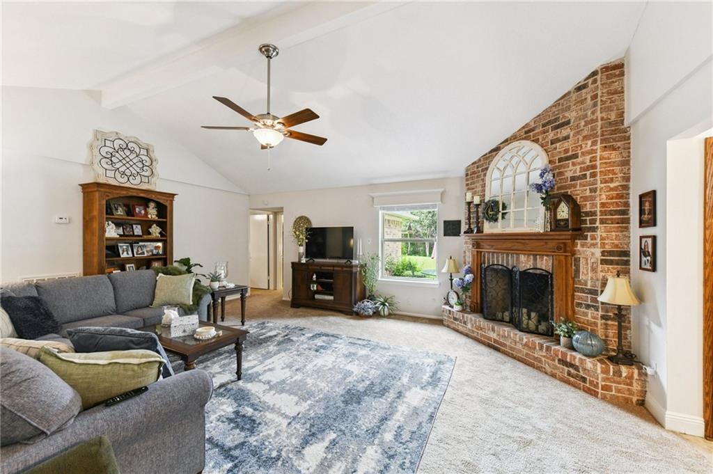 5701 MACARTHUR Boulevard