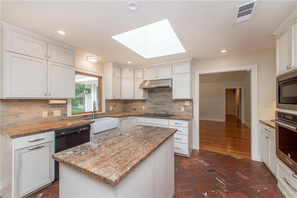 Hammond, Louisiana 70401, United States, 3 Bedrooms Bedrooms, ,3 BathroomsBathrooms,Residential,Active,127511