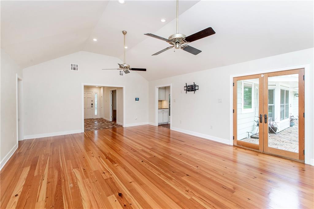 Hammond, Louisiana 70401, United States, 3 Bedrooms Bedrooms, ,3 BathroomsBathrooms,Residential,Active,127511