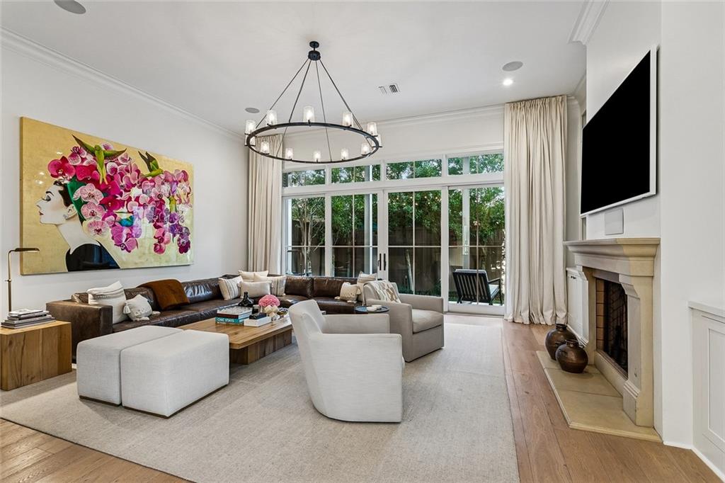 1017 AUSTERLITZ Street