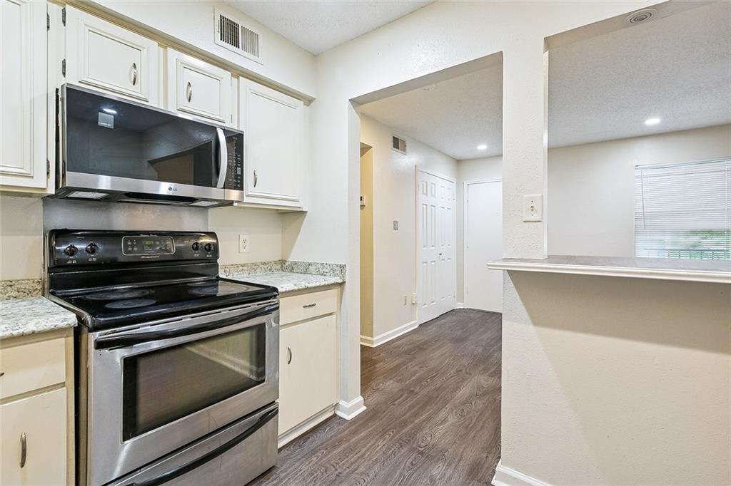 1161 LAKE Avenue 222