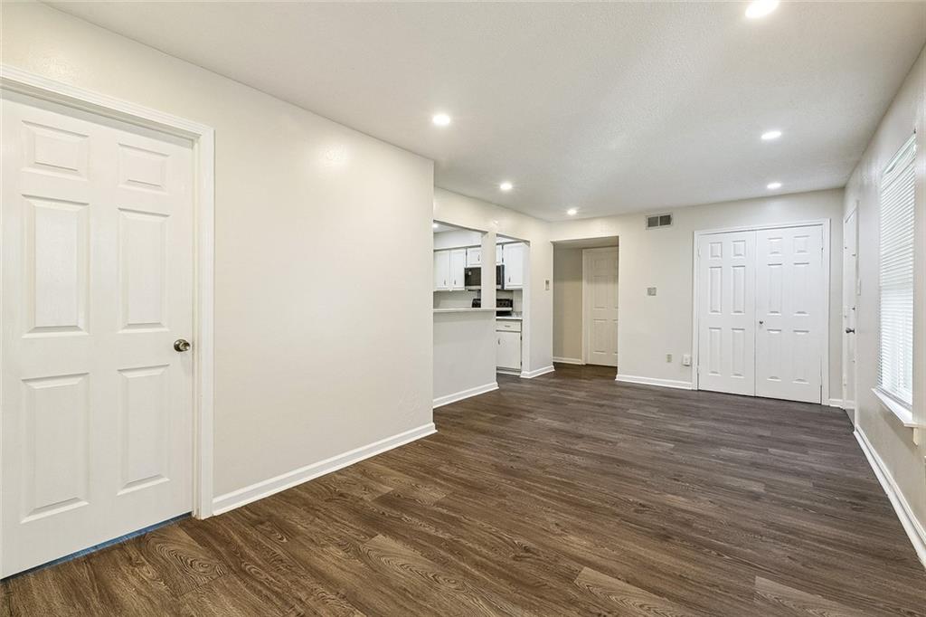 1161 LAKE Avenue 222
