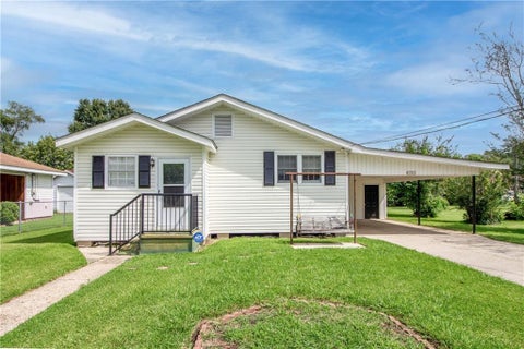 Photo of 146 OAK Street, Hahnville, LA 70057 (MLS # 2562153)