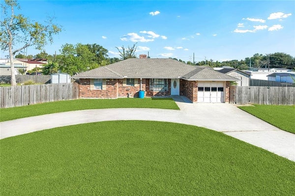 121 KATHY DR, LA PLACE, LA 70068 - Image 591fea5d89d91e1dbf001d37fe0ca340/2429876916