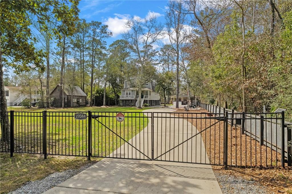 27044 LUCILLE Drive