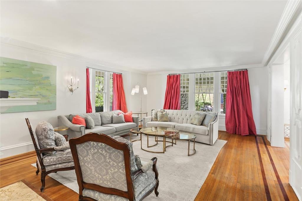 5829 Hurst St, New Orleans, LA, 70115, USA, 6 Bedrooms Bedrooms, ,5 BathroomsBathrooms,Residential,Active,5829 Hurst St,2560004