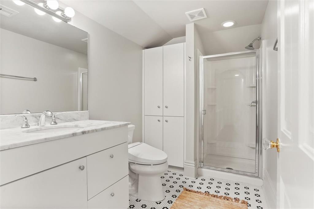 5829 Hurst St, New Orleans, LA, 70115, USA, 6 Bedrooms Bedrooms, ,5 BathroomsBathrooms,Residential,Active,5829 Hurst St,2560004