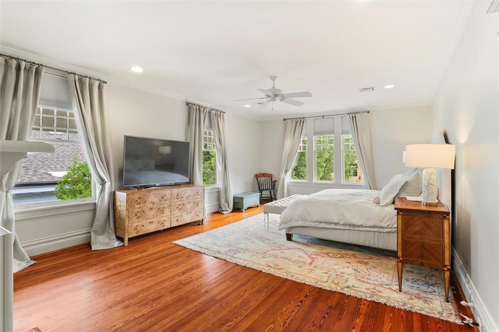5829 Hurst St, New Orleans, LA, 70115, USA, 6 Bedrooms Bedrooms, ,5 BathroomsBathrooms,Residential,Active,5829 Hurst St,2560004