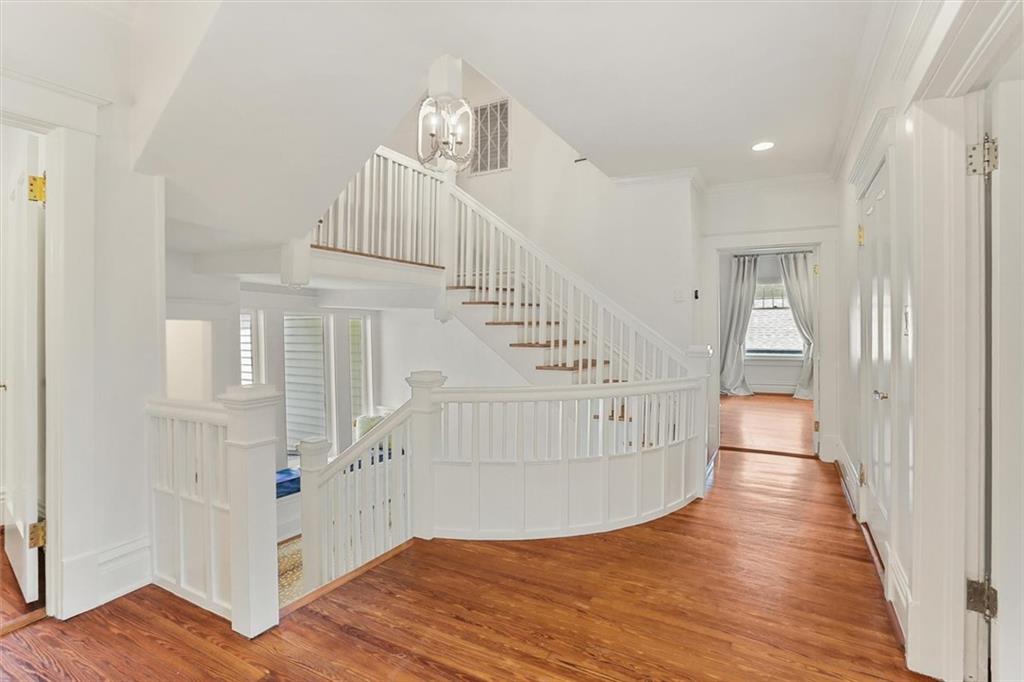 5829 Hurst St, New Orleans, LA, 70115, USA, 6 Bedrooms Bedrooms, ,5 BathroomsBathrooms,Residential,Active,5829 Hurst St,2560004